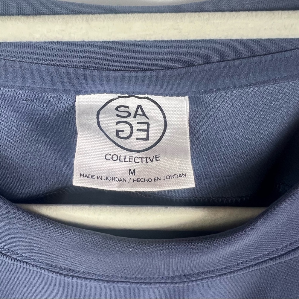 Sage Collective Dark Blue Crewneck Lightweight Sweater Super Soft - Picture 4 of 9